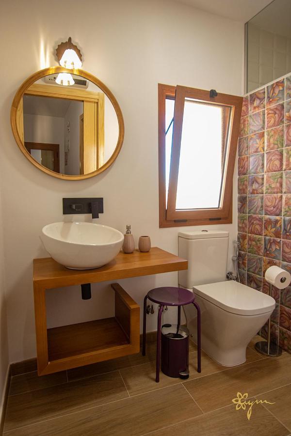 Apartamentos Turisticos Abrilymarzo Caceres Luaran gambar