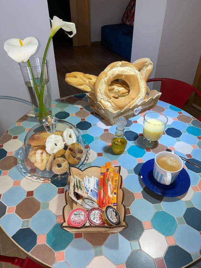 Apartamentos Turisticos Abrilymarzo Caceres Luaran gambar